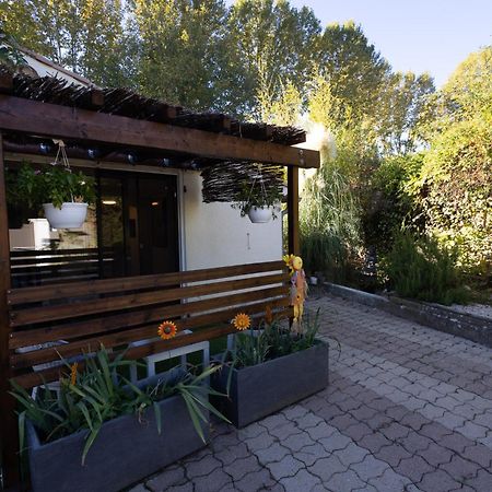 Studio Dans Le Luberon Céreste Exteriör bild