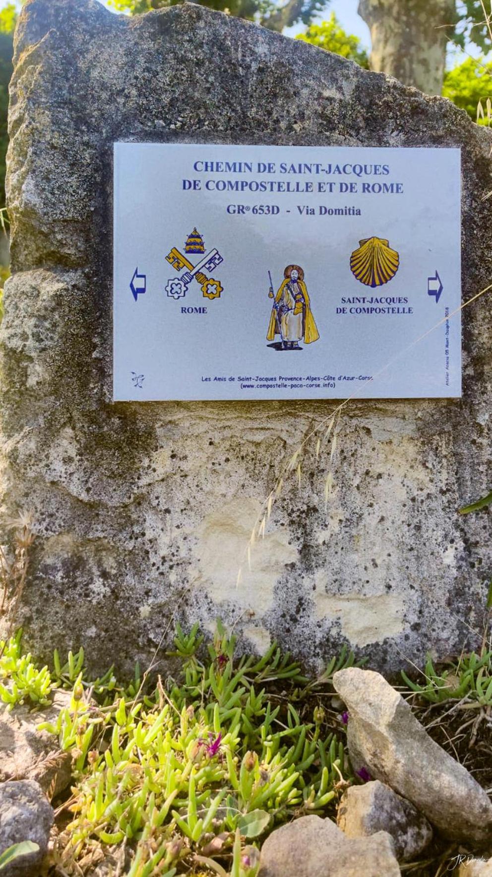 Studio Dans Le Luberon Céreste Exteriör bild