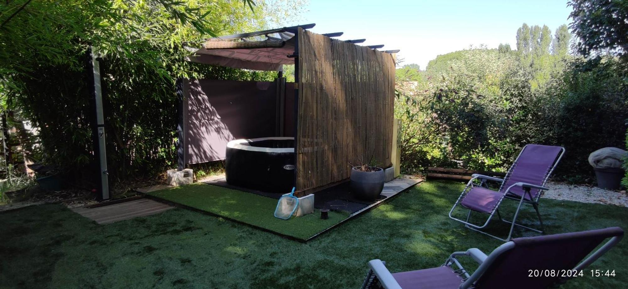 Studio Dans Le Luberon Céreste Exteriör bild